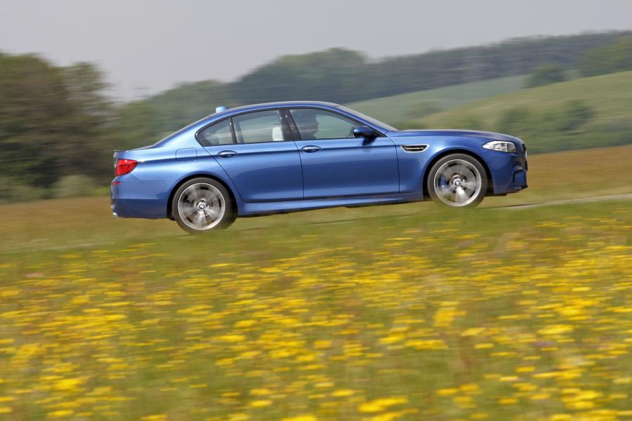  BMW M5 2011 года  (фото 222 из 344)